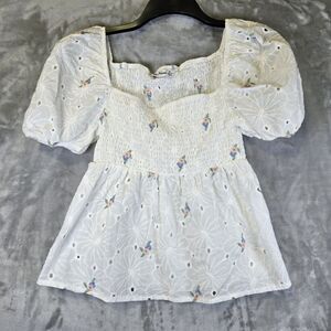 Hippie Nomad Smocked Blouse Womens M White Eyelet Floral Embroidery Puff Sleeves